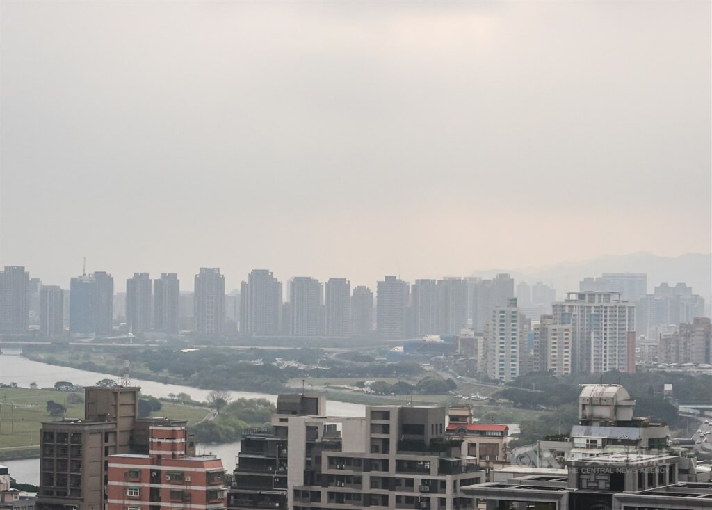 氣象專家提醒:今明北舒適南微熱!3月初氣溫飆30°C後驟降,留意劇烈變化