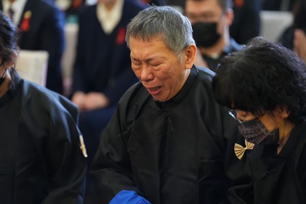 柯文哲悼念父親：人生最深的遺憾，感謝一生的教誨與關懷
