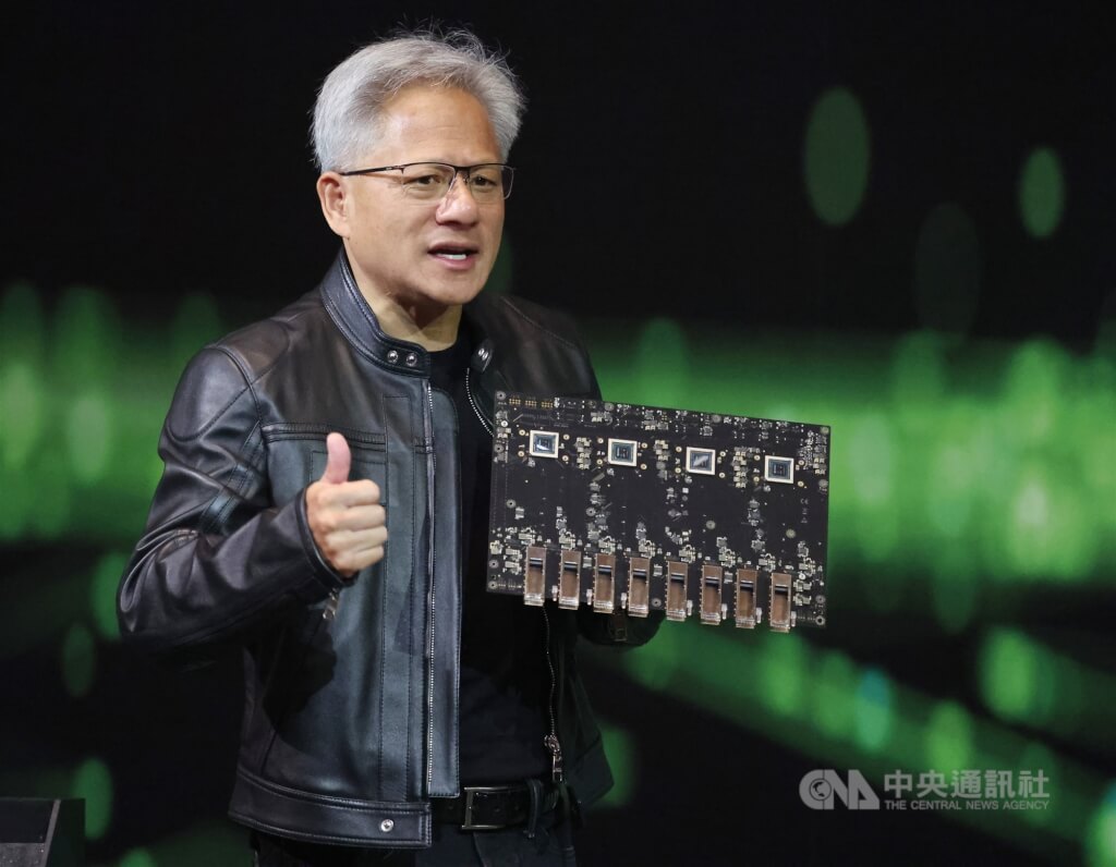 黃仁勳讚CoWoS是唯一選擇：輝達沒別條路！台積電先進封裝地位難撼動